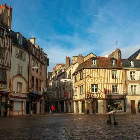 Apartment Confort Gare Et Centre A Pied 4 Pers Poitiers