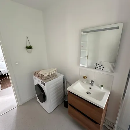 Apartment Confort Gare Et Centre A Pied 4 Pers Poitiers