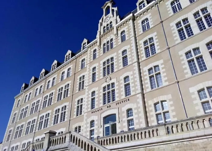 Appartement Confort Gare Et Centre à Pied 4 Pers Poitiers